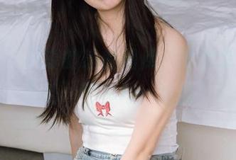 袜啵啵 - 小淳的瑜伽图库，教你怎么用“姿势”照亮每一张脸！