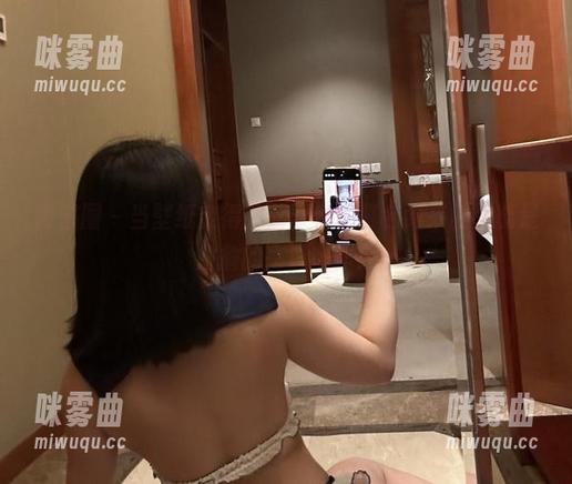 微密圈 - 当壁纸变得如此蕾丝，慕名而来的只能是詹詹的高清杰作！-咪雾曲