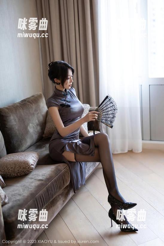 语画界 - 漂亮的秘书制服和黑丝吊袜，月音瞳真会挑，精选原图目不转睛-咪雾曲