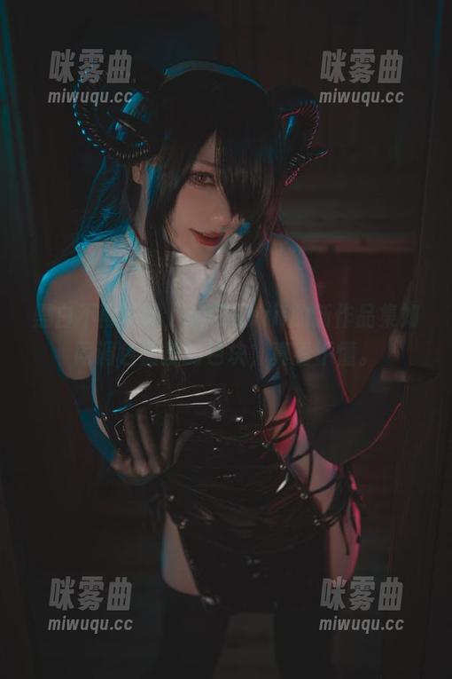 黑白不再单调，起司块wii的新作品集如同调色盘里的色块，真看不懂。-咪雾曲
