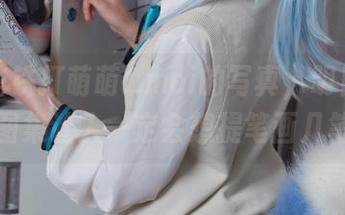 就这些铁打萌萌_moi的写真，明日方舟的图集让人一定会想提笔画几笔。