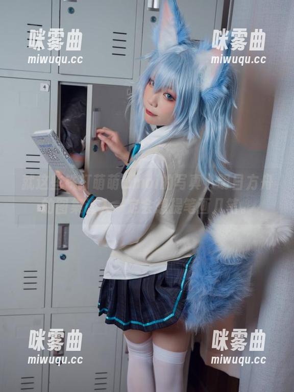 就这些铁打萌萌_moi的写真，明日方舟的图集让人一定会想提笔画几笔。-咪雾曲