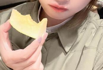 虽然是学妹，但没想到闪月半能拍成这样！
