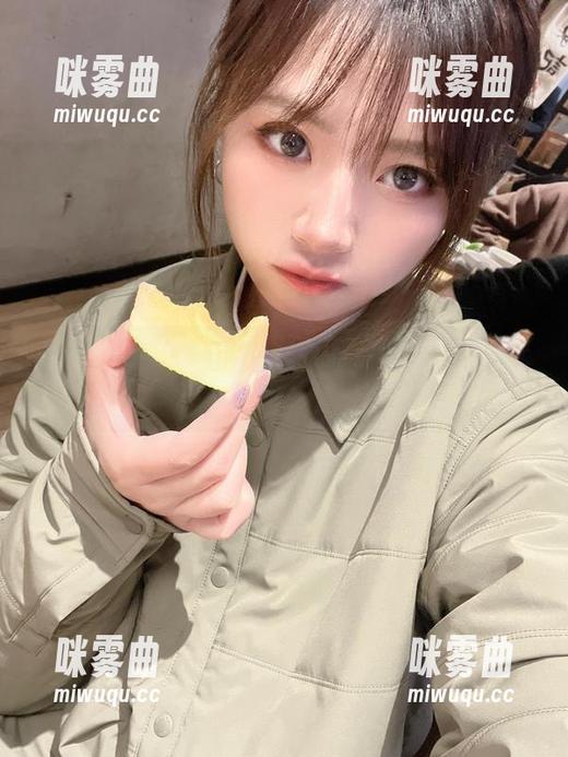 虽然是学妹，但没想到闪月半能拍成这样！-咪雾曲