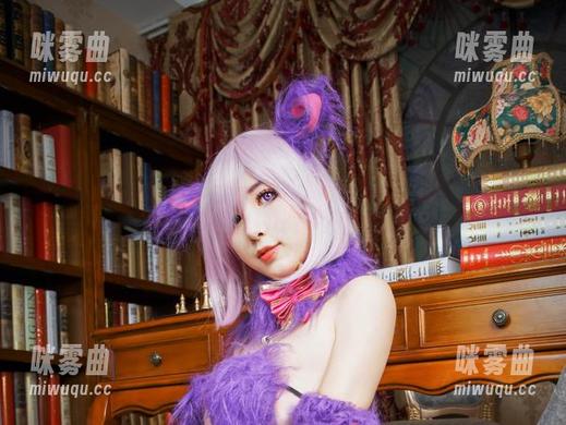 雯粥粥蕾姆婚纱写真集：这个脑洞大小适应婚礼场合的氛围，下载却比婚礼更重要！-咪雾曲