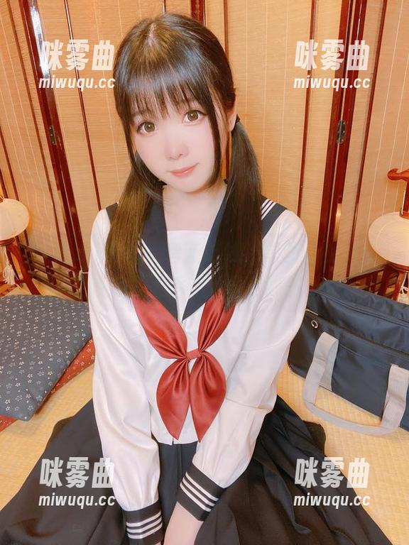 霜月shimovs.碧蓝航线，原图里的赛车之旅：每次看都想重启我的人生-咪雾曲